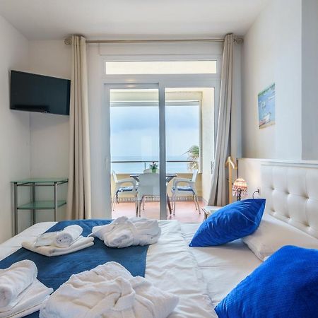 Fantastic Views , On The Beach Best Location In Torremolinos Bagian luar foto
